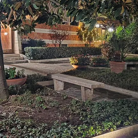 Daire Oasi - Vaticano Gemelli Treno Clima Netflix Wi-fi Garden Parking